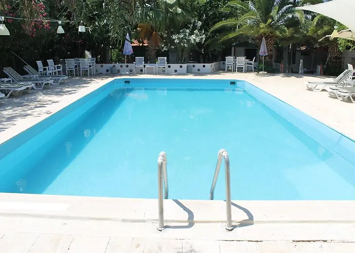 Bayrakli * داتْشا